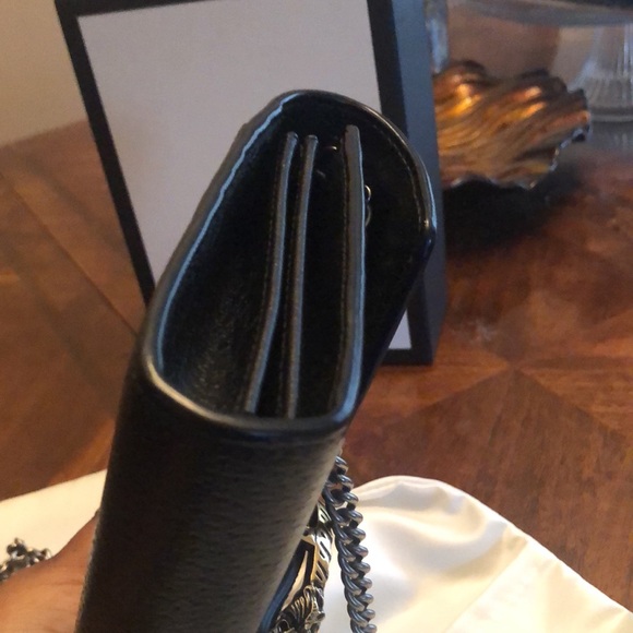 Gucci Wallt on chain - Picture 6 of 9